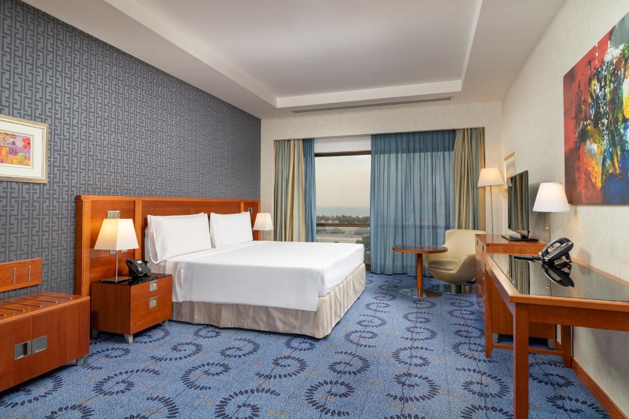 Holiday Inn Kuwait By Ihg Кувейт Экстерьер фото